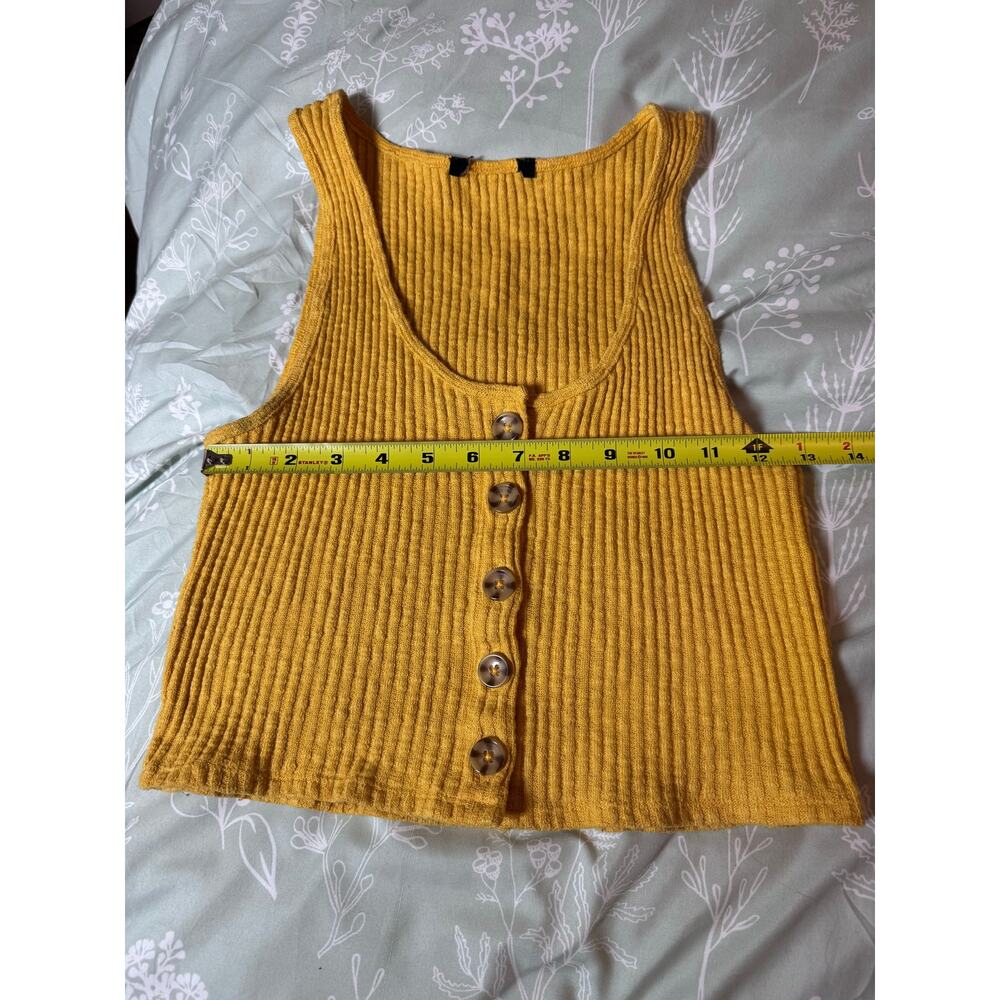 Mustard colored razorback crop top very 90s